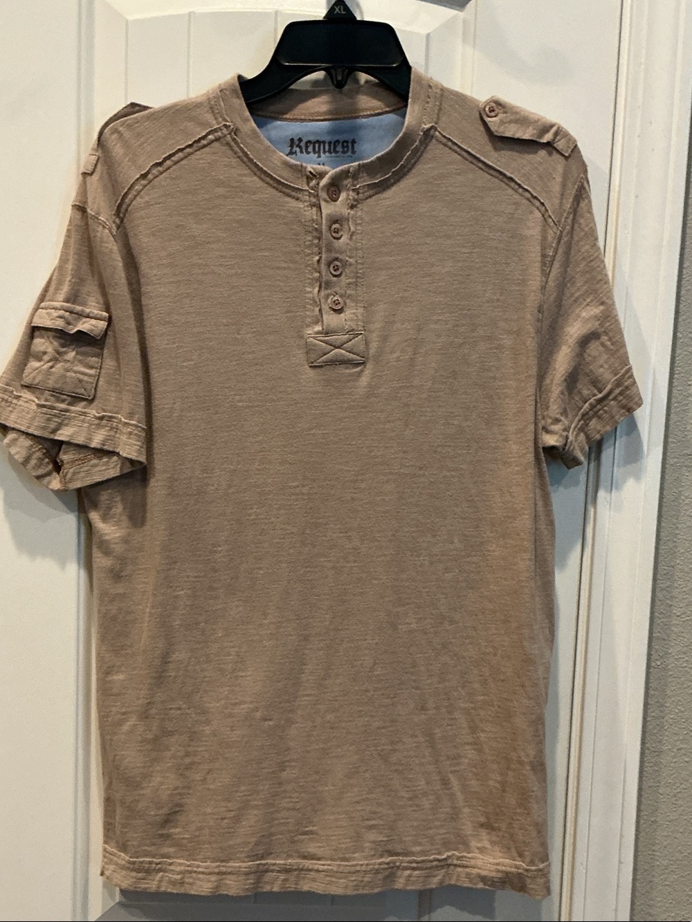 ReQuest Men’s Short Sleeve Henley Tee in Tan